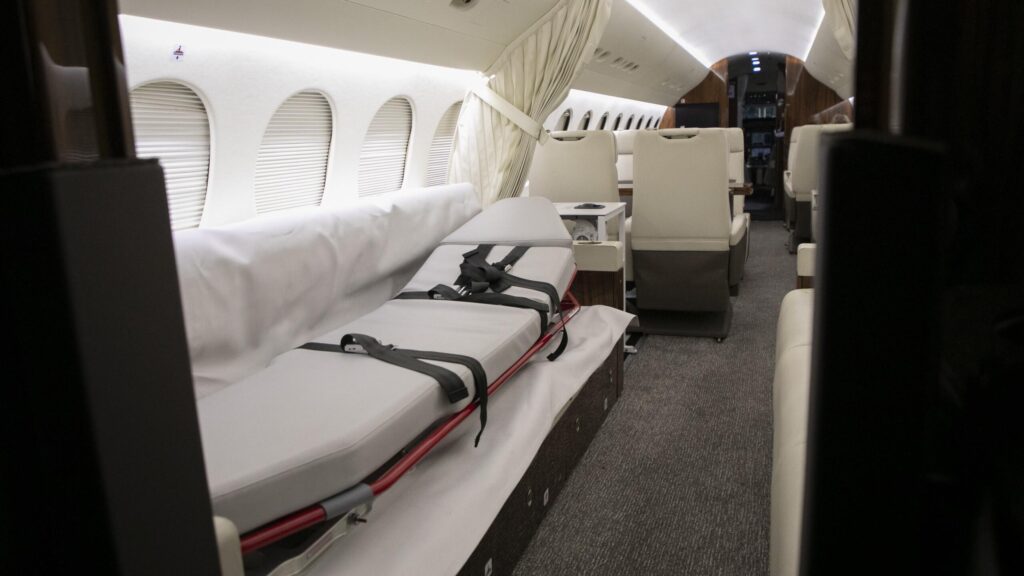 BAM stretcher provision installed on the cabin divan of a Dassault Falcon 7X